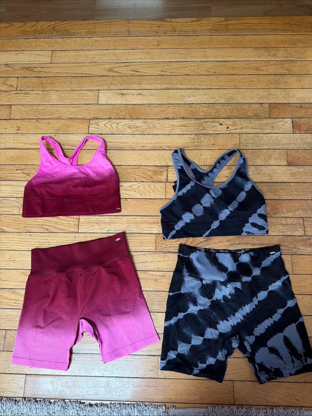 PINK Victoria's Secret Pink Ombre & Black Tie-Dye Active Set
